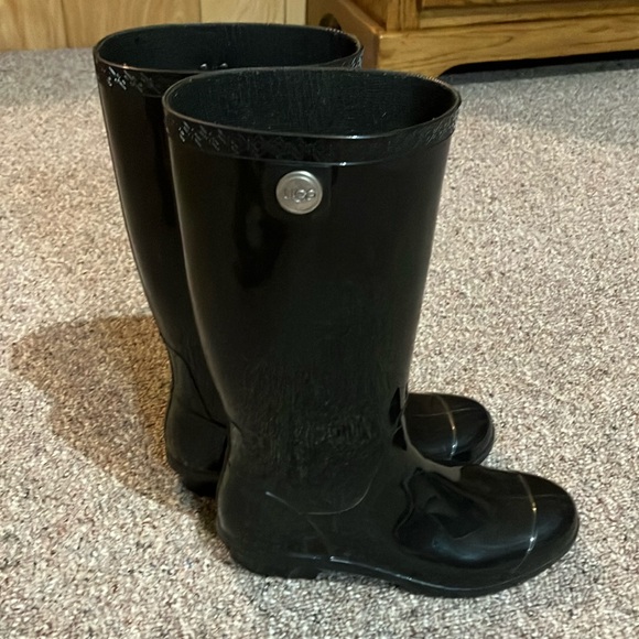 UGG Shoes - Gently Worn - Women’s Ugg Rain Boots